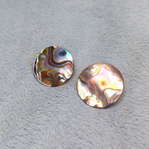 Vintage 80's Round Button Abalone Pierced Earrigns - Picture 5 of 6